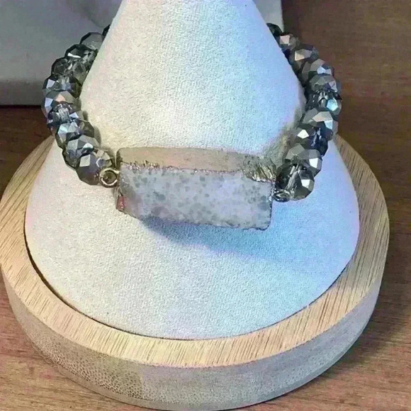 Vintage Grey AB Crystal Glass Bracelet with Druzy Stone - Picture 2 of 6